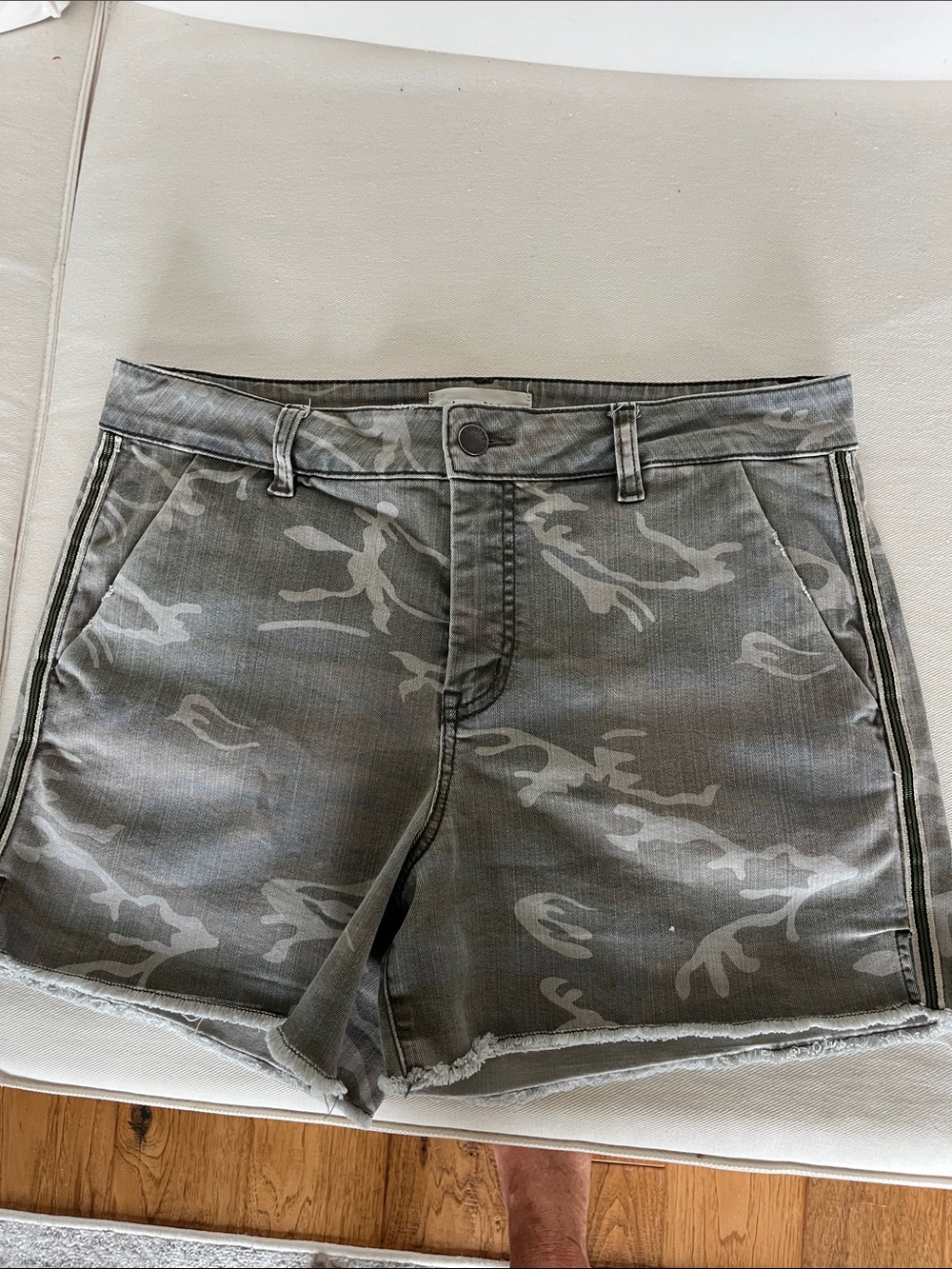 Level 99 Shorts - Picture 1 of 8